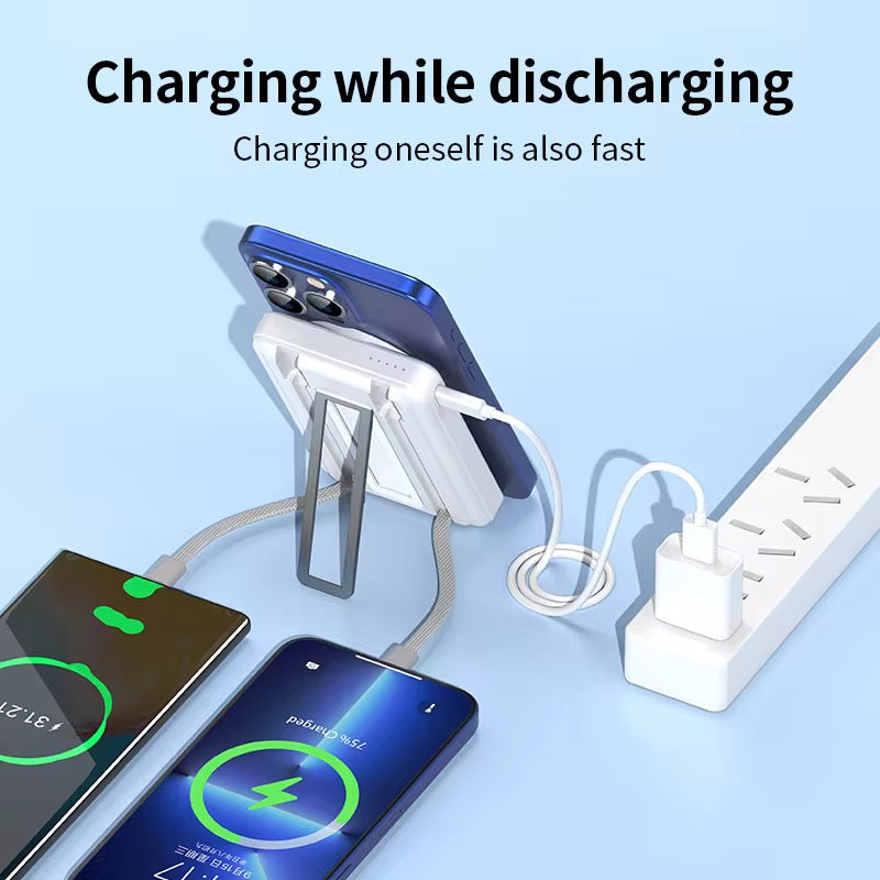 Power Bank Schwarz, 10000 mAh, inkl. 4 Kabel - Game-Kiosk